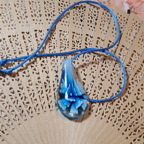 Ladies Vintage Necklace for sale today offers are considered. - Picture 9 of 9